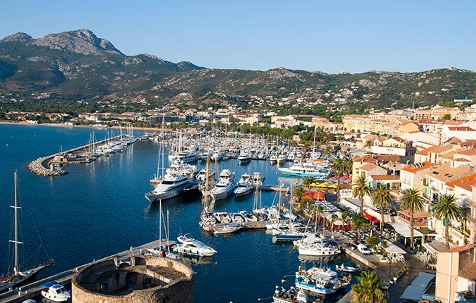 Segeln vor Korsika - Stopp in Calvi Segeln vor Korsika - Stopp in Calvi