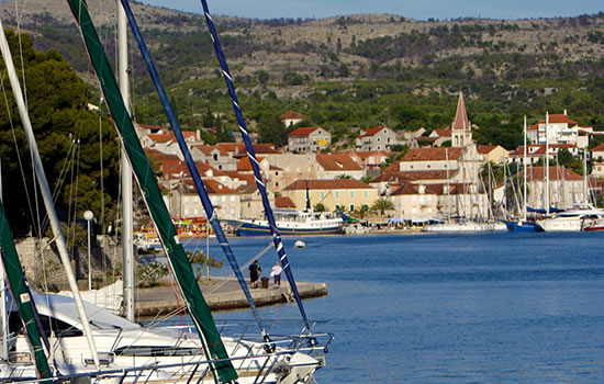 Hafen bei Milna in Kroatien